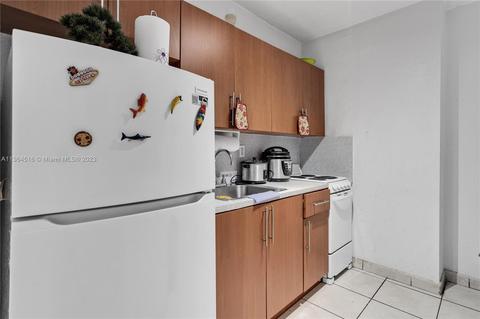 59 W 8th St, Hialeah, FL 33010 photo 17