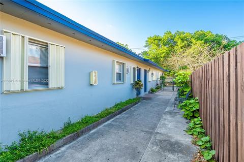 59 W 8th St, Hialeah, FL 33010 photo 1