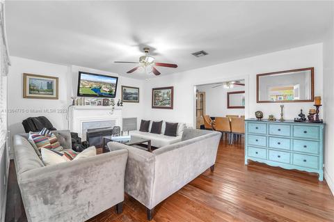 1 NE 86th St, El Portal, FL 33138