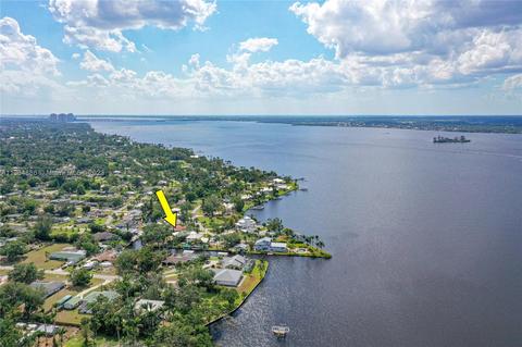 4560 E Riverside Dr, Fort Myers, FL 33905