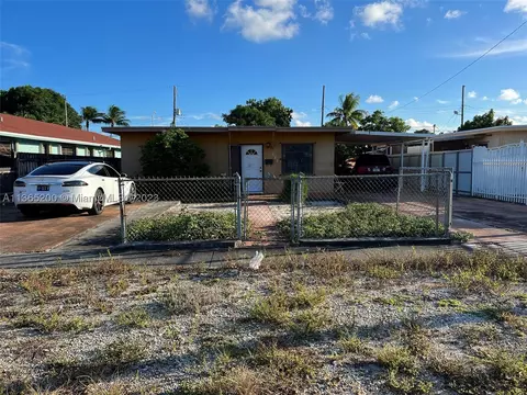 640 E 46th St, Hialeah, FL 33013 photo 1