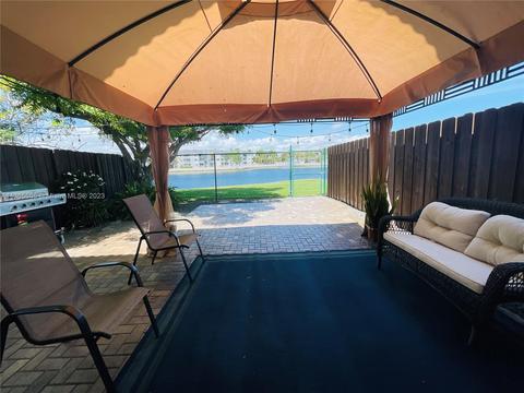 8579 SW 214th Ter, Cutler Bay, FL 33189