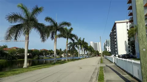 2025 NE 164th St #519, North Miami Beach, FL 33162