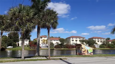 2025 NE 164th St #505, North Miami Beach, FL 33162