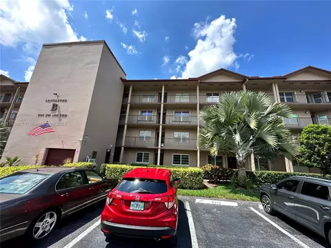 300 SW 130th Ter #309B, Pembroke Pines, FL 33027