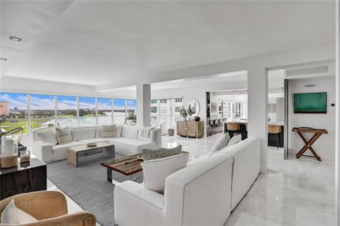 9100 W Bay Harbor Dr #10D, Bay Harbor Islands, FL 33154