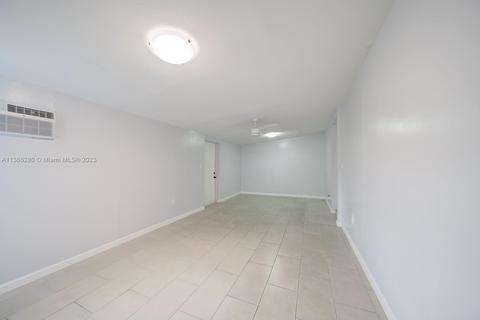 980 E 45th St, Hialeah, FL 33013 photo 17