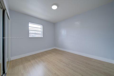 980 E 45th St, Hialeah, FL 33013 photo 13