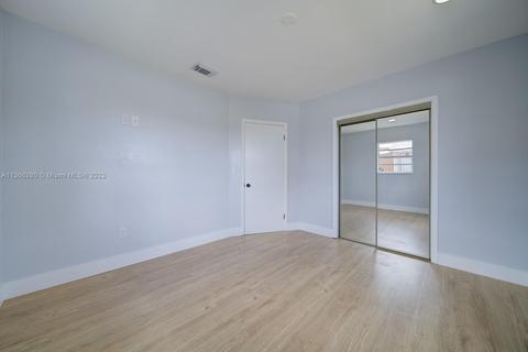 980 E 45th St, Hialeah, FL 33013 photo 12