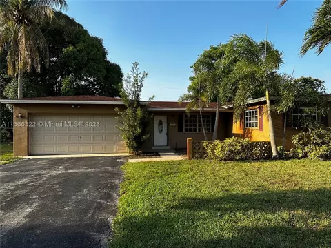 4775 NW 6th St, Plantation, FL 33317