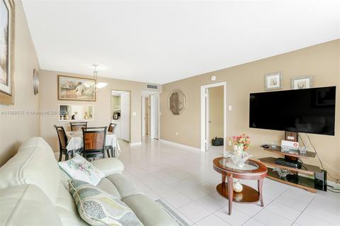 2905 Point East Dr #L204, Aventura, FL 33160