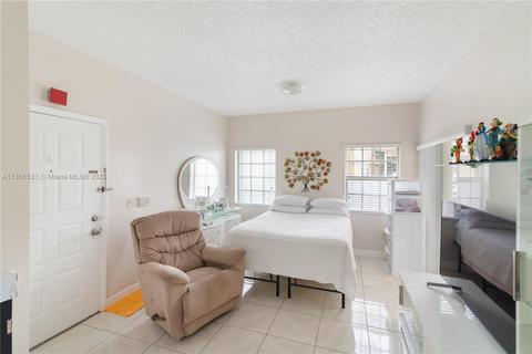 18348 NW 68th Ave #I, Hialeah, FL 33015 photo 10