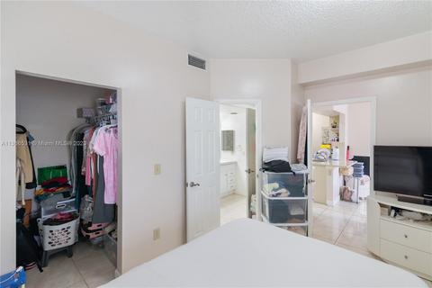 18348 NW 68th Ave #I, Hialeah, FL 33015 photo 7