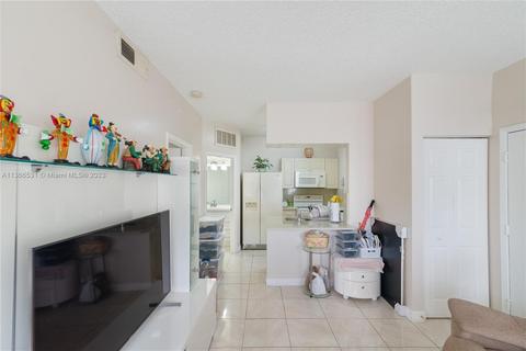 18348 NW 68th Ave #I, Hialeah, FL 33015 photo 11