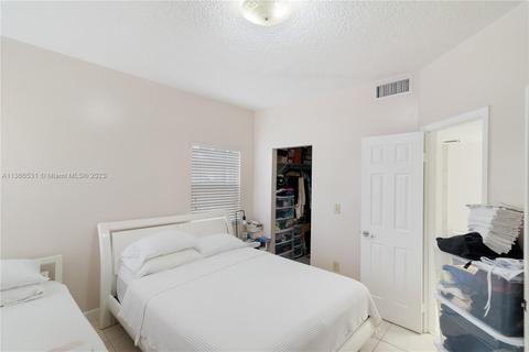 18348 NW 68th Ave #I, Hialeah, FL 33015 photo 9