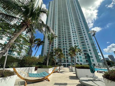 950 Brickell Bay Dr #1511, Miami, FL 33131