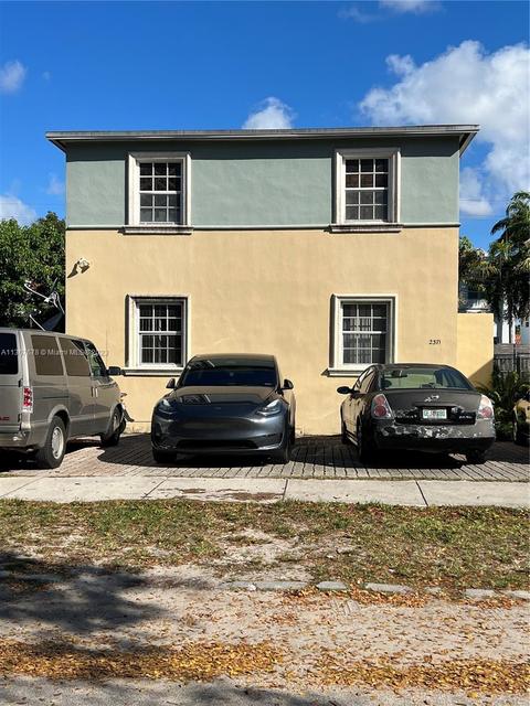 2371 SW 27th St, Miami, FL 33133