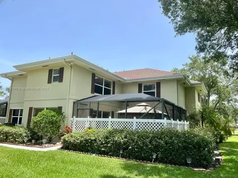 36 Danbury Ct #C, Royal Palm Beach, FL 33411