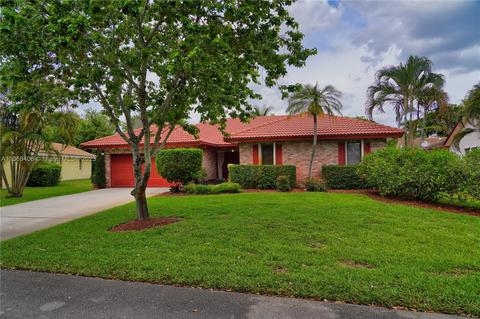 7115 NW 42nd Ct, Coral Springs, FL 33065
