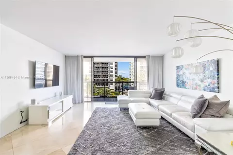 5757 Collins Ave #502, Miami Beach, FL 33140