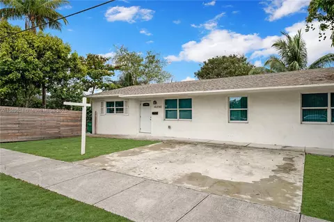 10390 NW 8th Ave, Miami, FL 33150