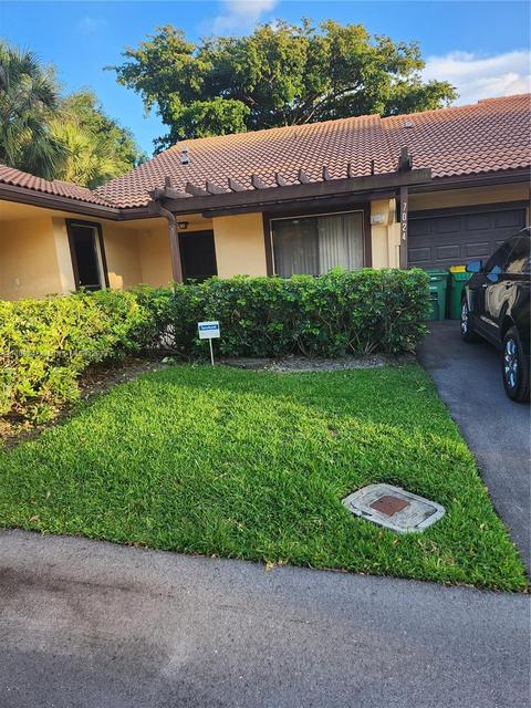 7024 N Nandina Ln #0, Tamarac, FL 33321