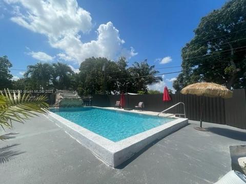 371 E 53rd St, Hialeah, FL 33013 photo 26