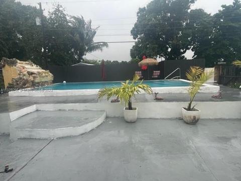 371 E 53rd St, Hialeah, FL 33013 photo 18