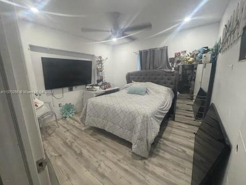 371 E 53rd St, Hialeah, FL 33013 photo 6