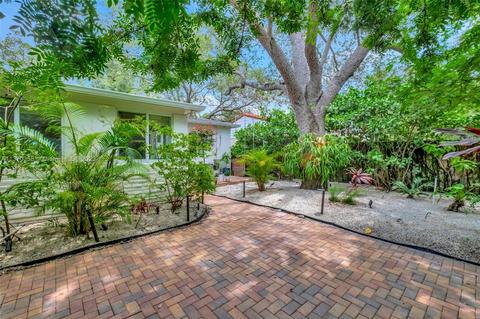 2245 Overbrook St, Coconut Grove, FL 33133