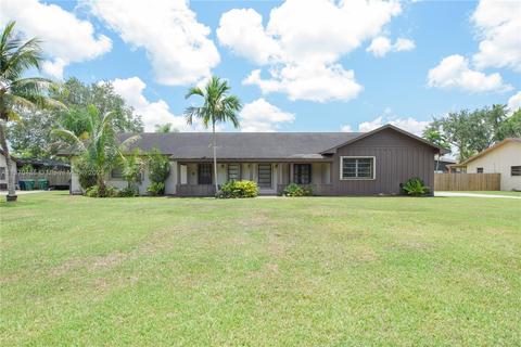 16940 SW 276 St, Homestead, FL 33031