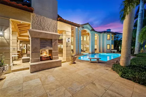 2508 Mercedes Dr, Fort Lauderdale, FL 33316