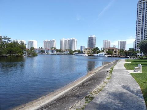 3030 Marcos Dr #T103, Aventura, FL 33160