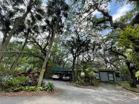 2111 Tanbark Ln, Fort Lauderdale, FL 33312