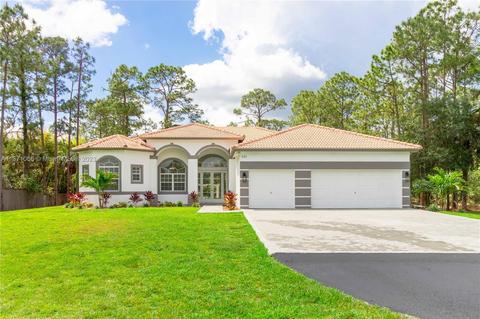 931 8th St NE, Naples, FL 34120
