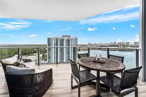 17111 Biscayne Blvd #2107, North Miami Beach, FL 33160