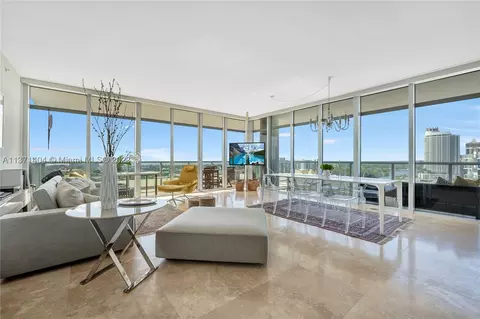3737 Collins Ave #S-1704, Miami Beach, FL 33140