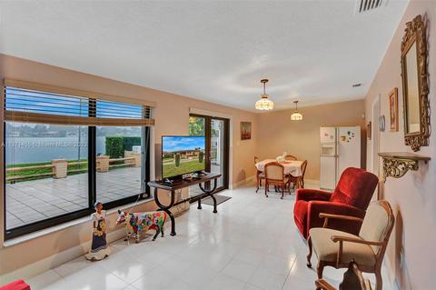 1720 W 79th St, Hialeah, FL 33014 photo 46