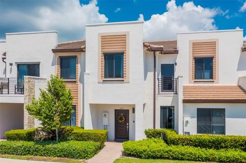 363 NE 208th Ter #363, Miami, FL 33179
