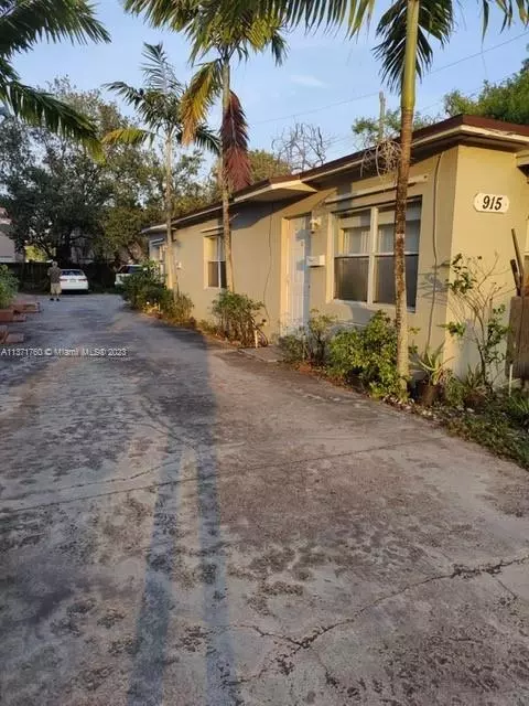 915 N 19th Ave, Hollywood, FL 33020