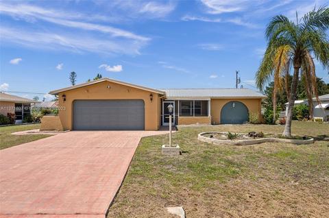 1313 SE 27 St, Cape Coral, FL 33904