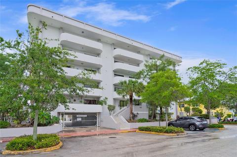 130 S Shore Dr #6C, Miami Beach, FL 33141