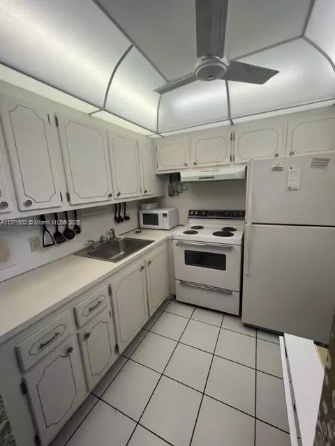 251 Oakridge O #251, Deerfield Beach, FL 33442