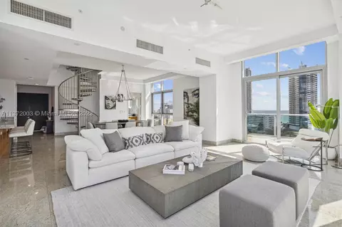 201 Aqua Ave #PH3, Miami Beach, FL 33141