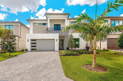 17514 Sparkling River Rd, Boca Raton, FL 33496