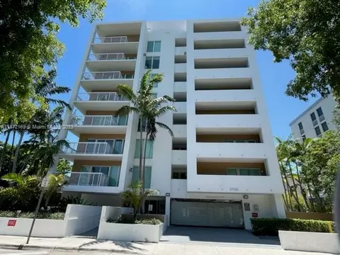 2740 SW 28th Ter #204, Miami, FL 33133