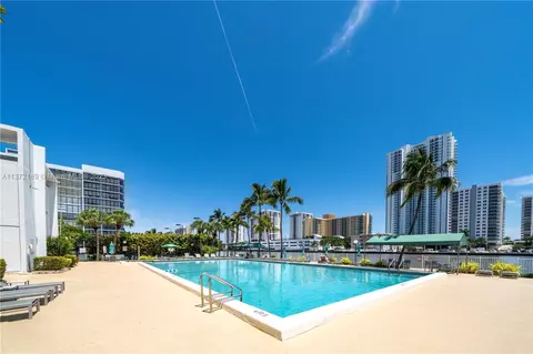 800 Parkview Dr #1031, Hallandale Beach, FL 33009
