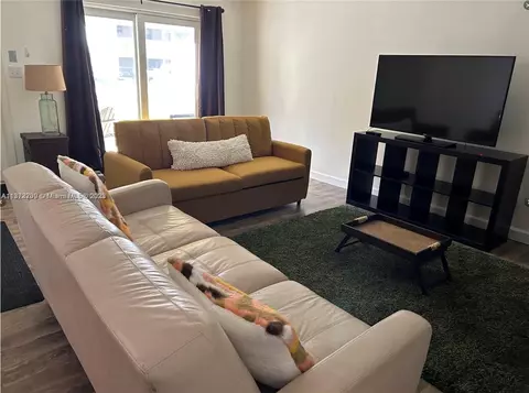 5377 SW 40th Ave #105, Fort Lauderdale, FL 33314