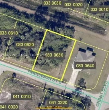 1049 Anderson St, Lehigh Acres, FL 33974