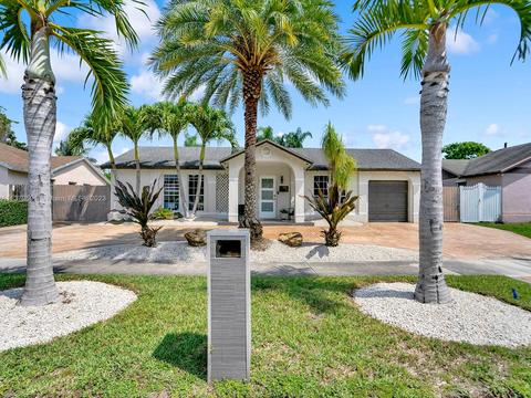 13811 SW 284th St, Homestead, FL 33033